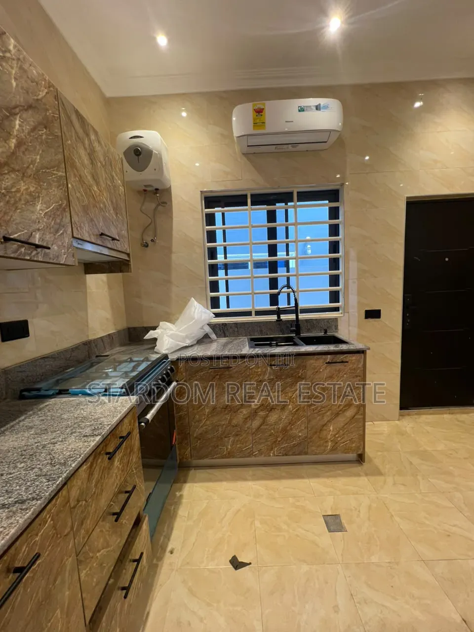 3bdrm Bungalow in Spintex Road Coastal, Coca Cola for rent in Coca Cola