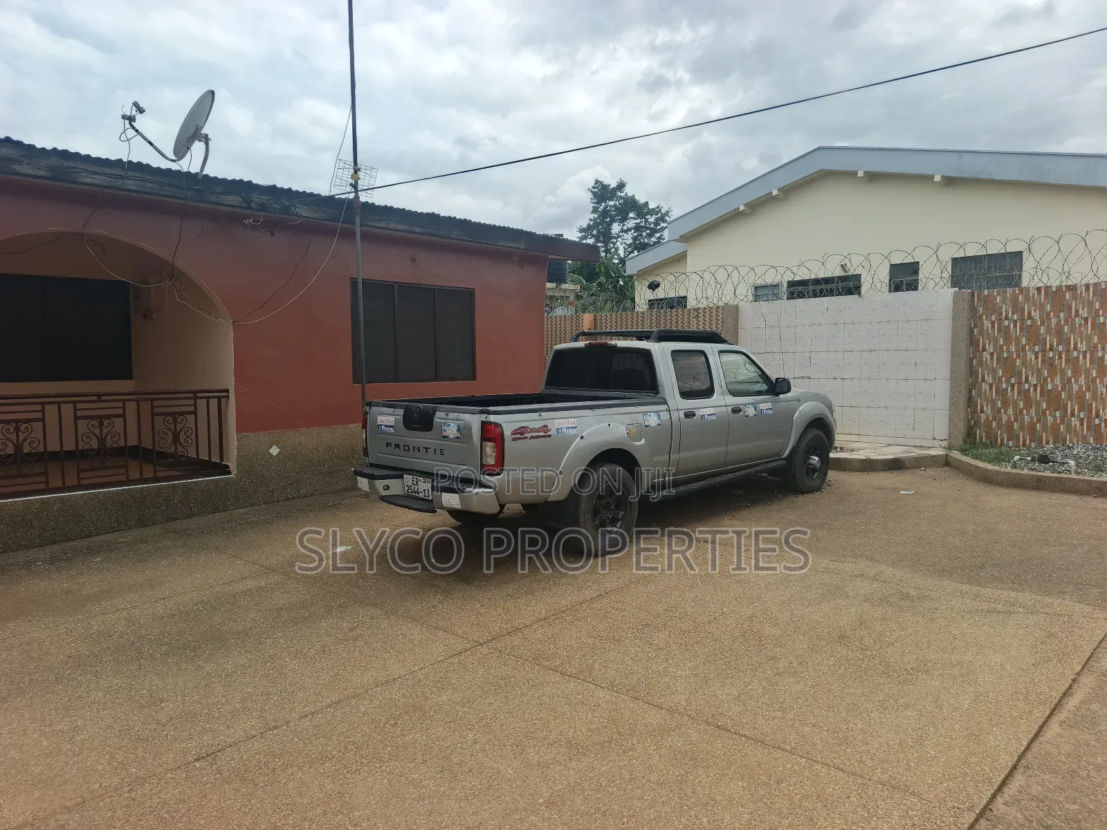 6bdrm Apartment in Koforidua Okorase, New-Juaben Municipal for rent in New-Juaben Municipal