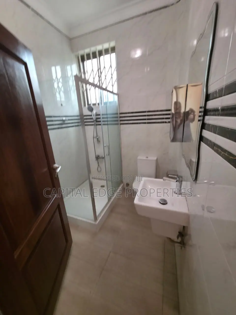 Furnished 7bdrm Villa in A&C Mall Area for rent in A&C Mall Area