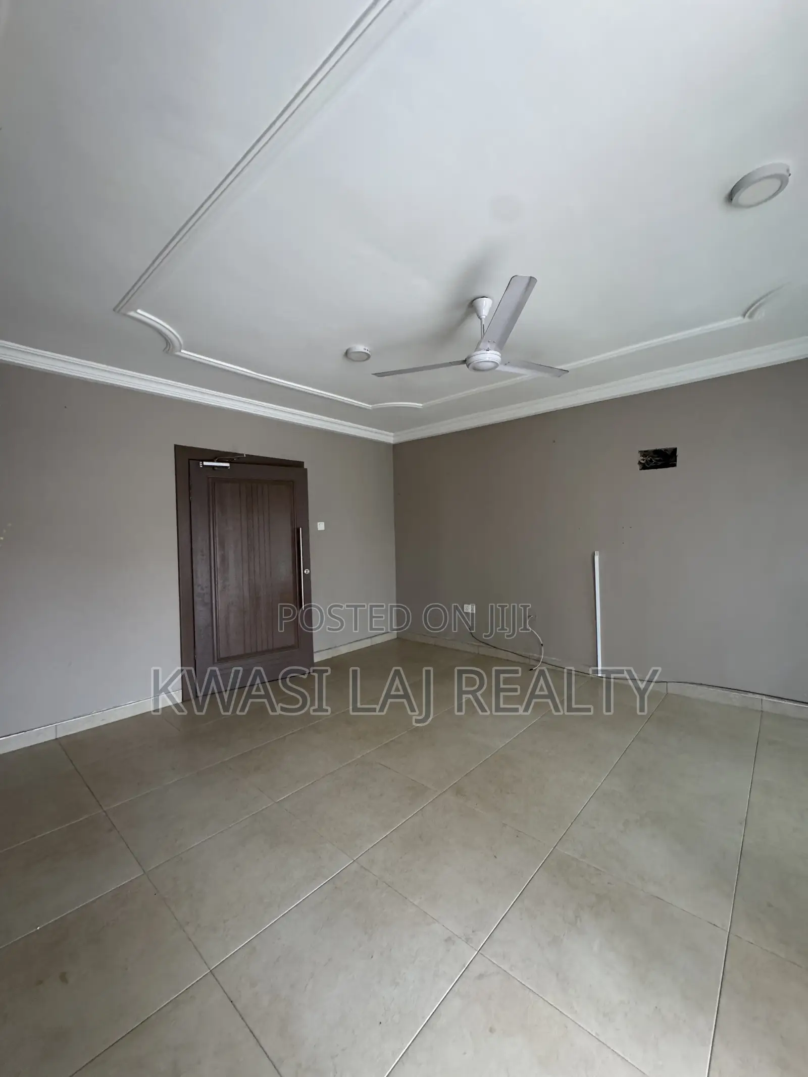 3bdrm Apartment in Whitecross, Weija for rent in Weija