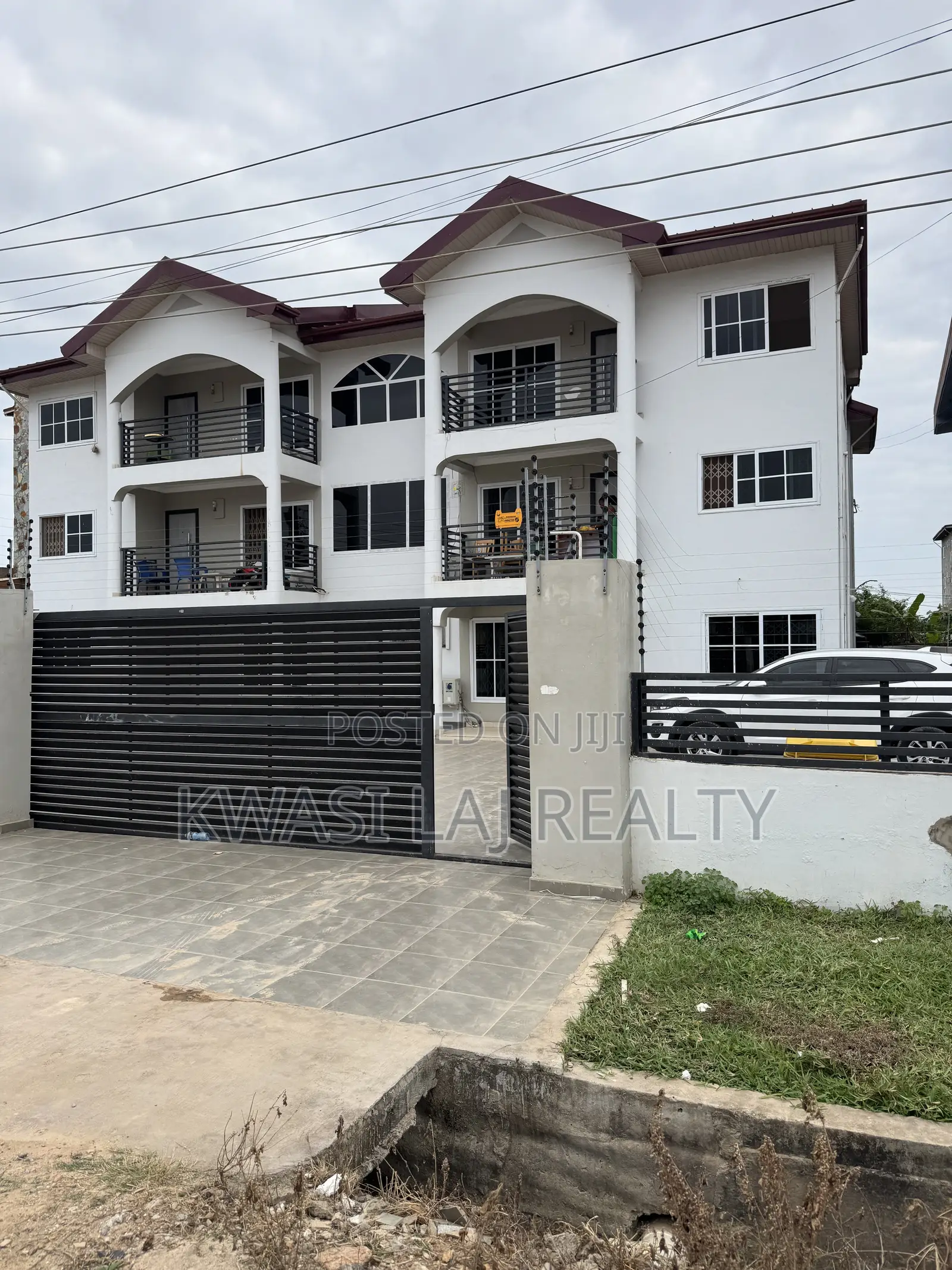 3bdrm Apartment in Whitecross, Weija for rent in Weija