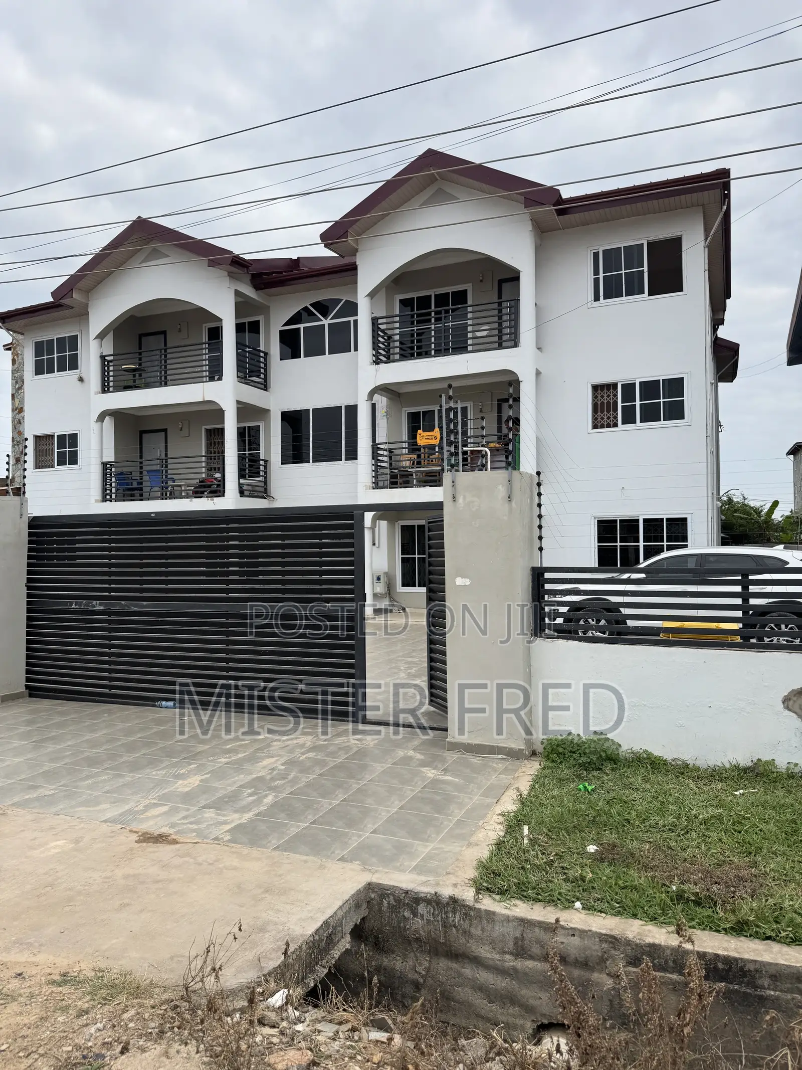 3bdrm Apartment in Whitecross, Weija for rent in Weija