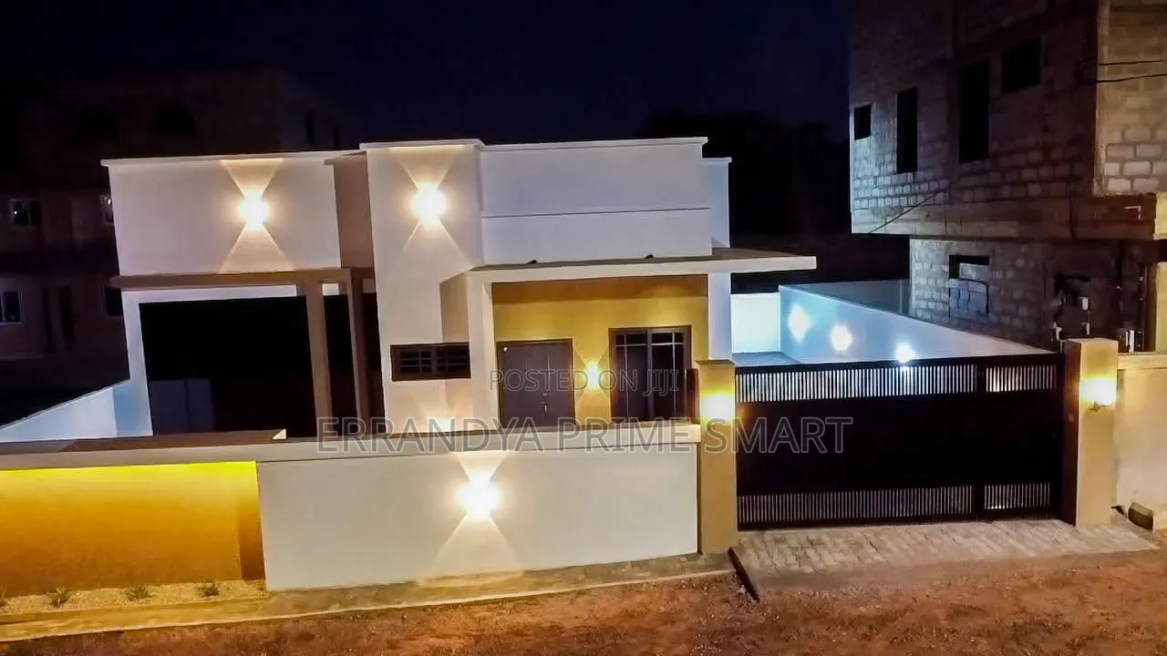 2bdrm Duplex in Amasaman for sale in Amasaman