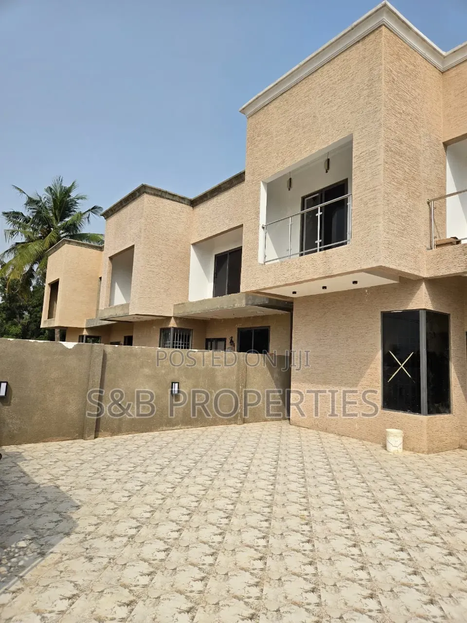 4bdrm House in Ola Achool Area for sale in Ola Achool Area