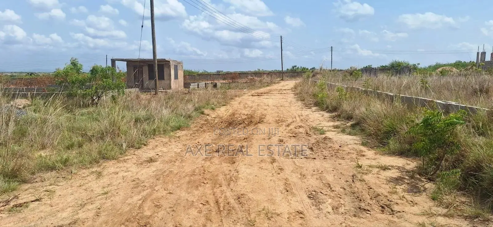 Few Allocated Plots - Well Demarcated: Prampram Beach Lane in Prampram