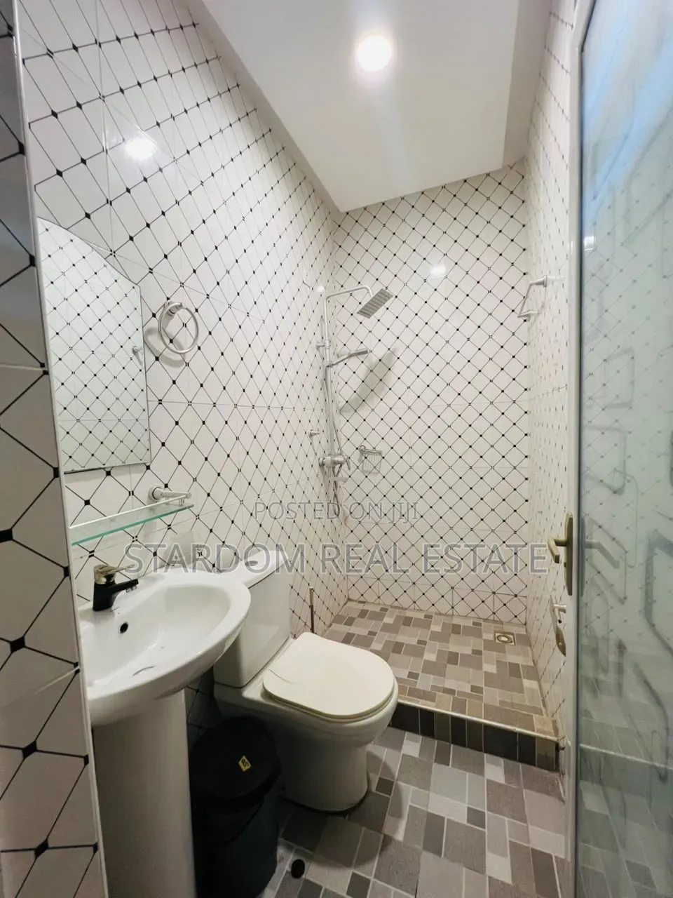 2bdrm Bungalow in Spintex Road Coastal, Coca Cola for rent in Coca Cola