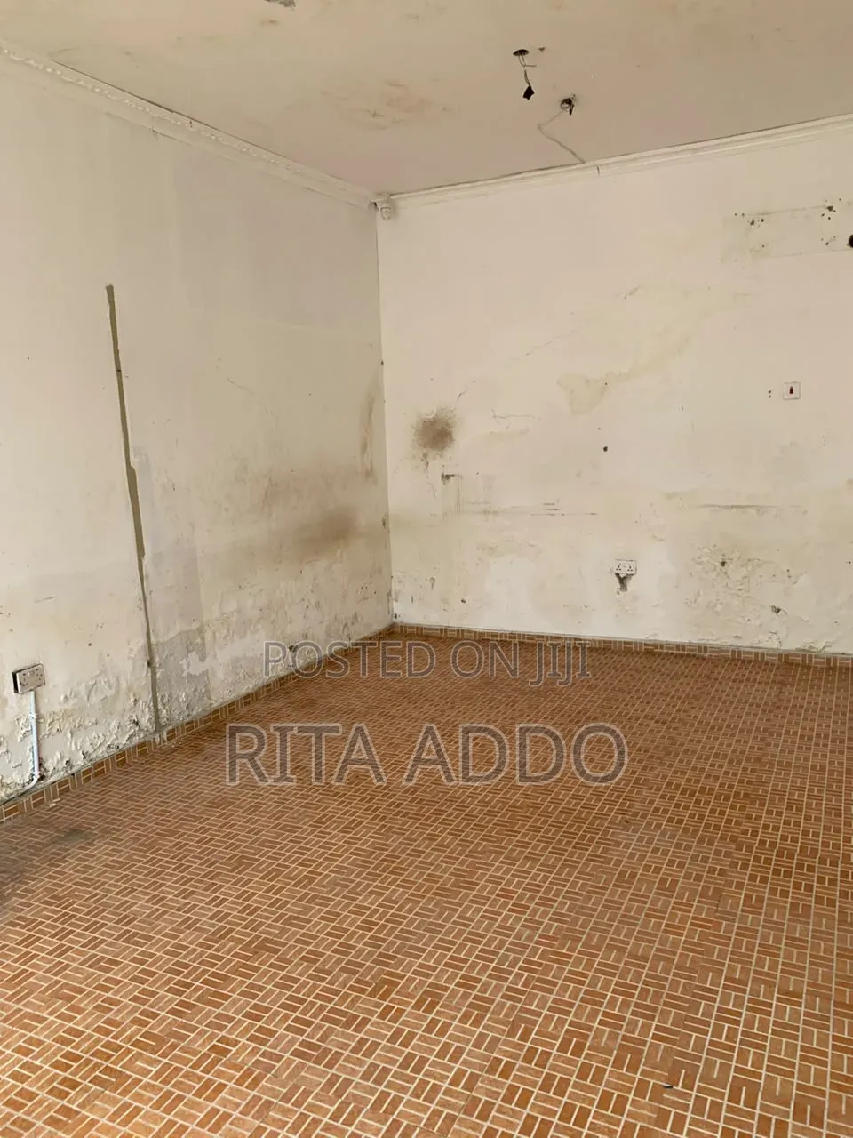 Shop for Rent in Lake Side Estate