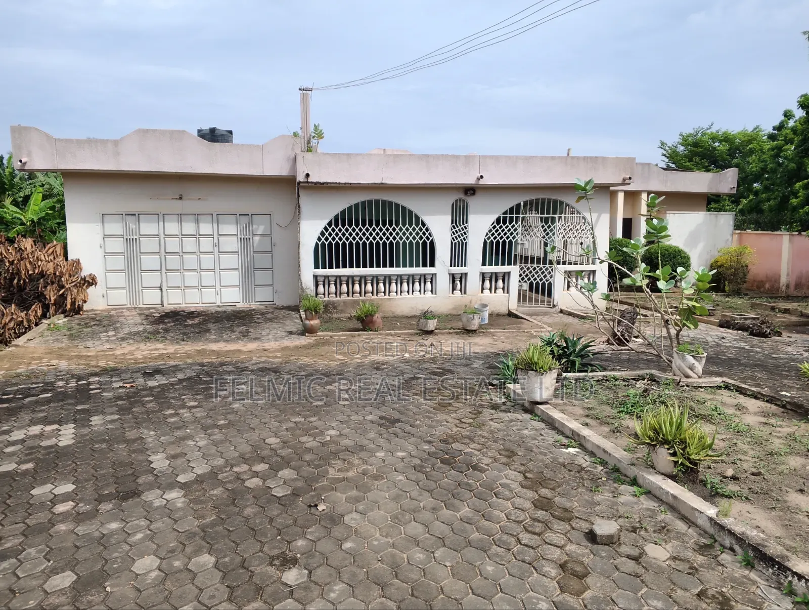 5bdrm House in Ofankor for sale in Ofankor