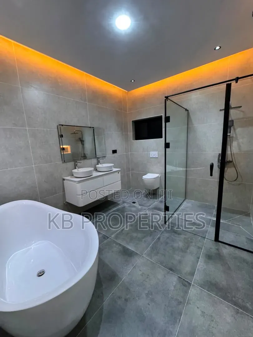 5bdrm House in Kb Properties, A&C Mall Area for sale in A&C Mall Area