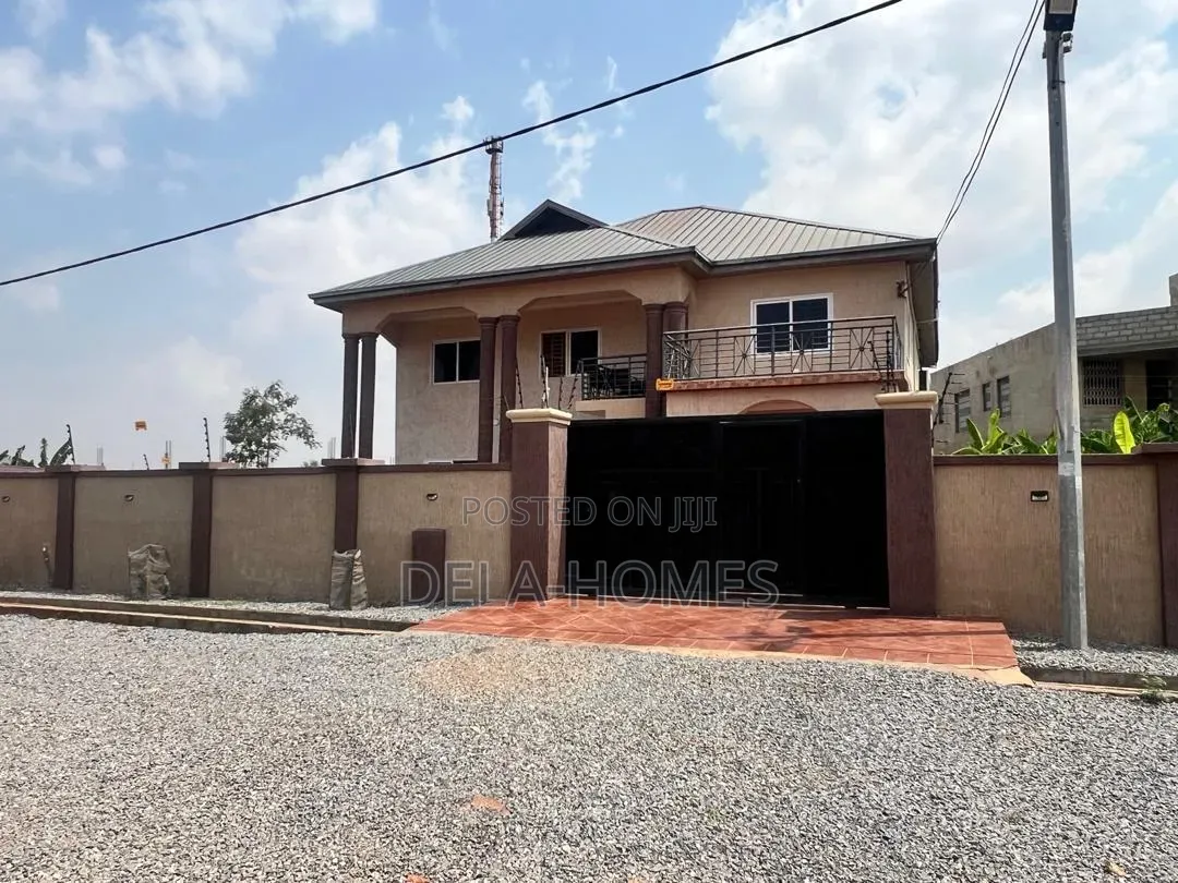 5 Bedroom House for Sale in Lake Side Estate