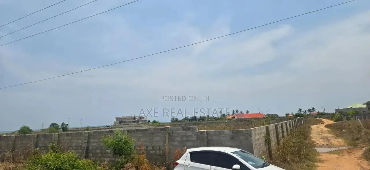 Excellent Full Plots - Prampram Beach Lane in Prampram