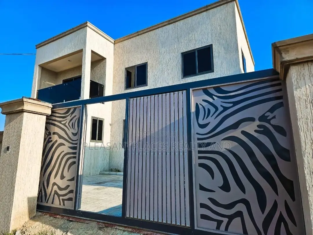 4bdrm House in Pleasantplaces And, Ashaley Botwe for sale in Ashaley Botwe