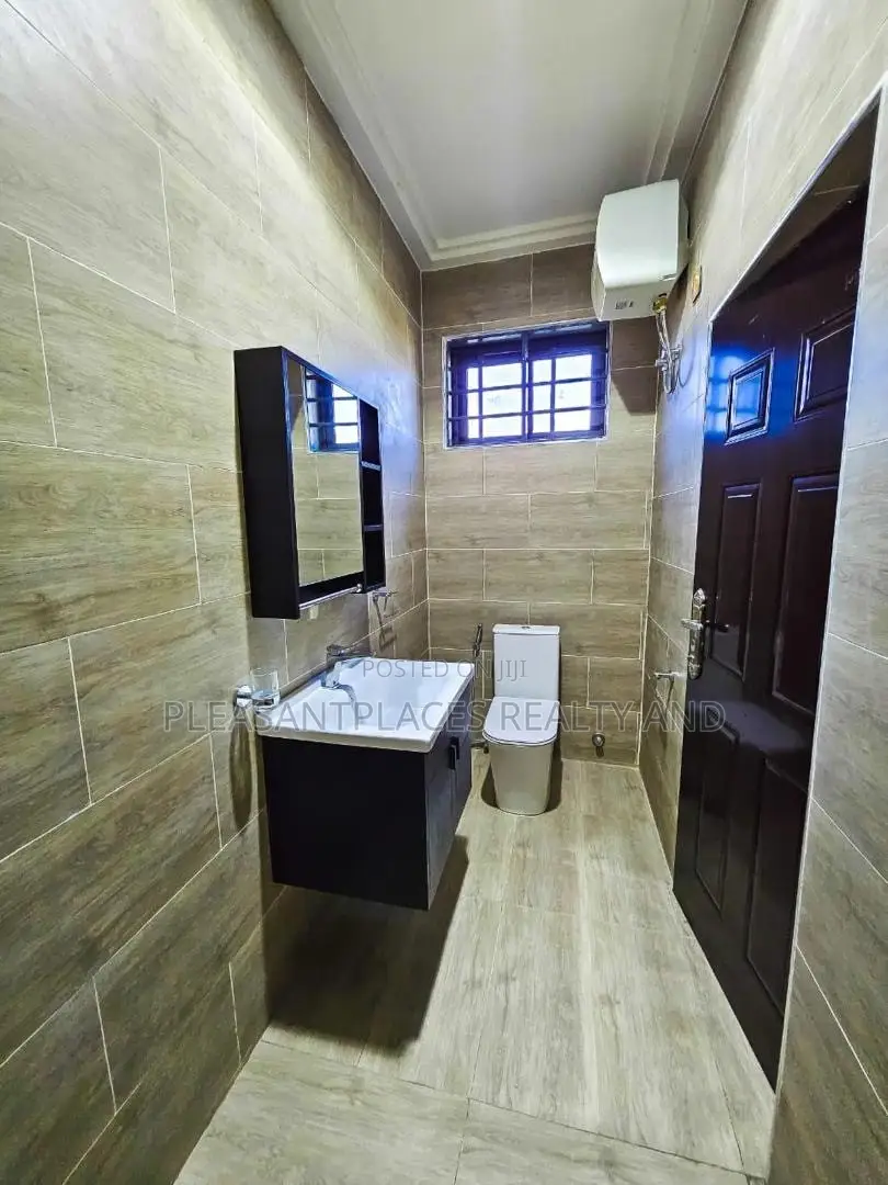4bdrm House in Pleasantplaces And, Ashaley Botwe for sale in Ashaley Botwe
