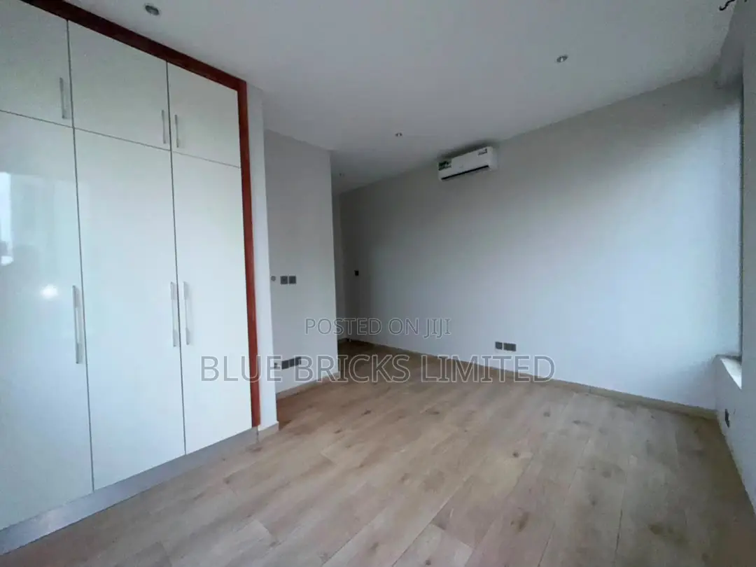 3bdrm House in Ashaley Botwe, School Junction for rent in School Junction