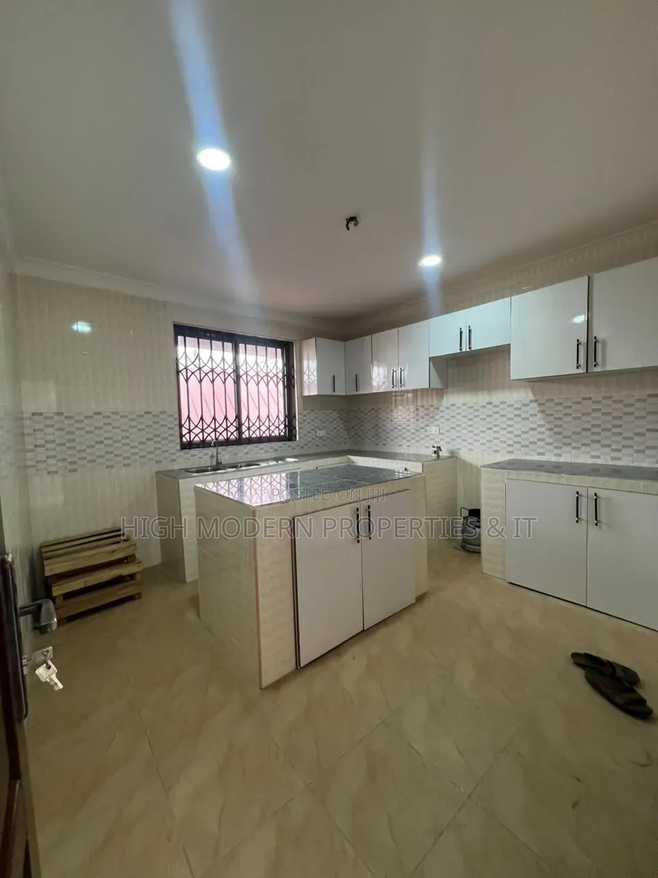 3bdrm Apartment in Dzorwulu, Nyaho Medical Centre for rent in Nyaho Medical Centre