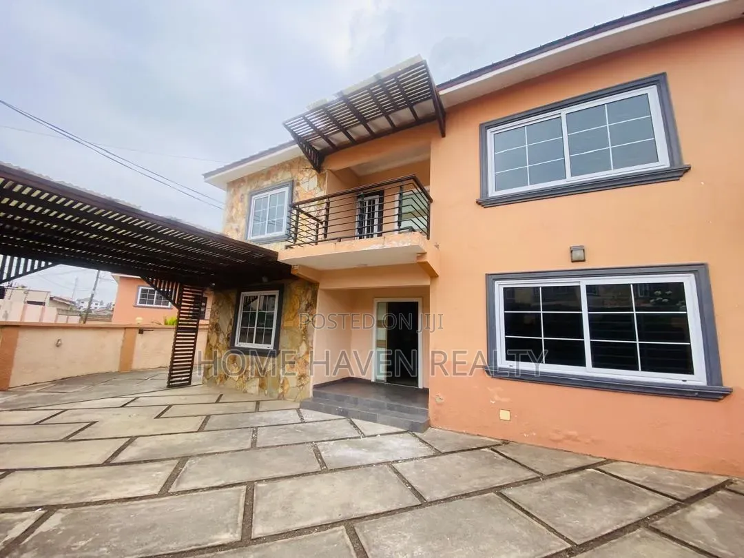 3bdrm House in Achimota Golf Hills, School Area for rent in School Area
