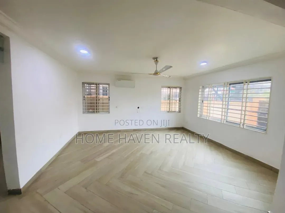 3bdrm House in Achimota Golf Hills, School Area for rent in School Area