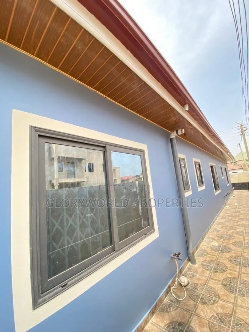 3bdrm House in Baatsona Total for sale in Baatsona Total