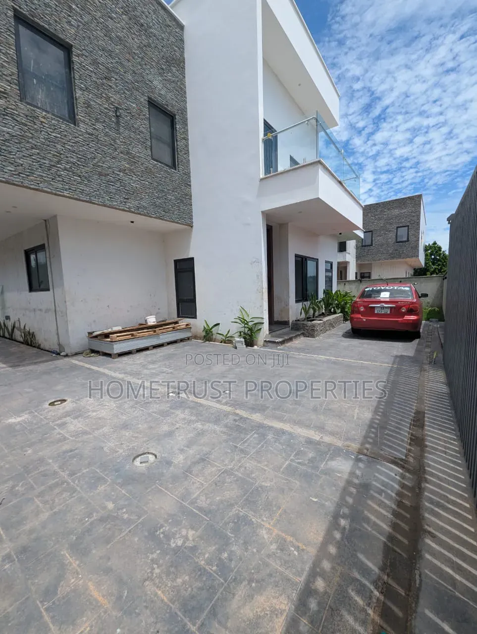 4bdrm Duplex in Achimota Tantra, Unity Closed for sale in Unity Closed