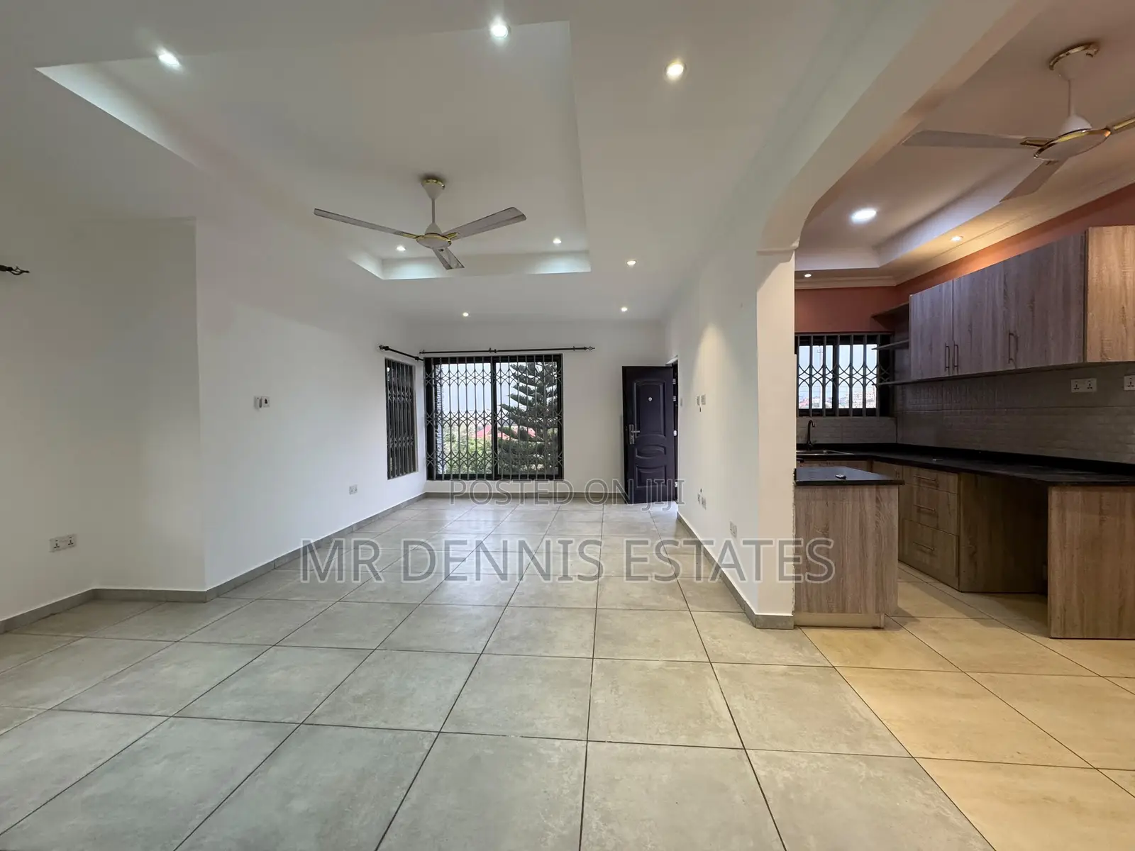 2bdrm Apartment in Westhills Mall for rent in West Hills Mall Area