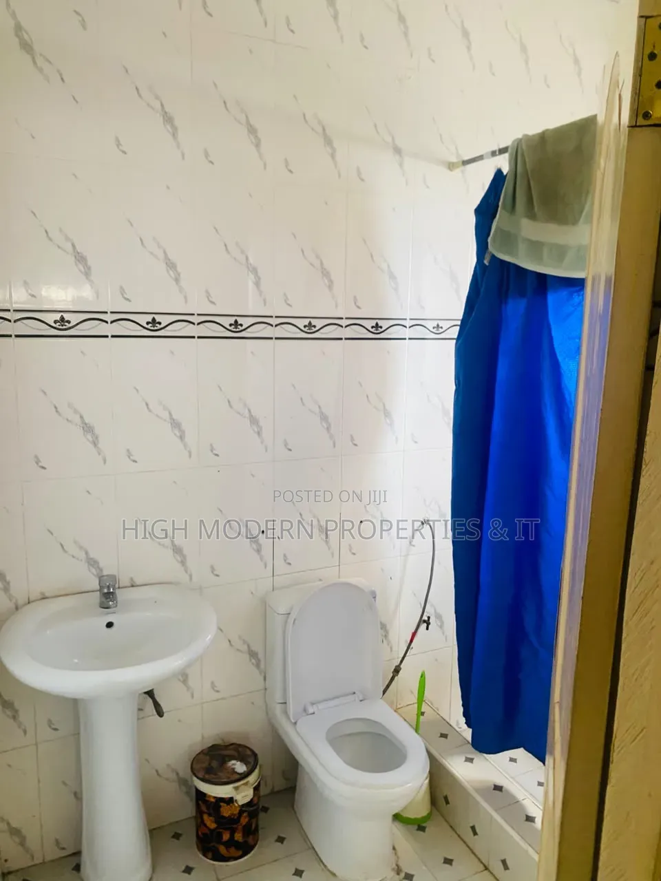 3bdrm House in Community 16 for rent in Community 25