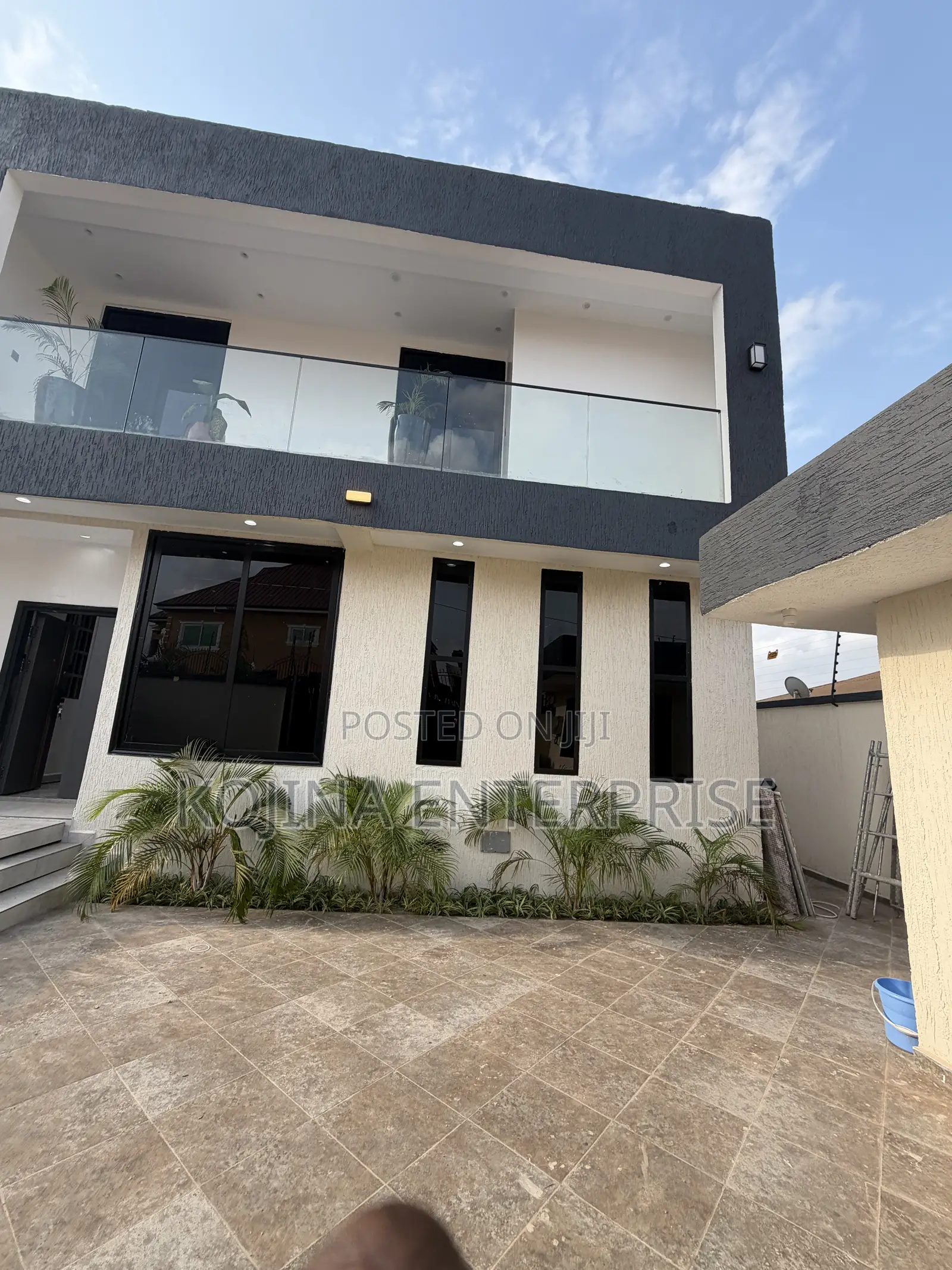4bdrm Townhouse/Terrace in Atasomanso, Kumasi Metropolitan for sale in Kumasi Metropolitan