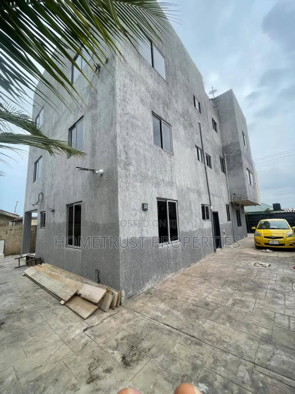 8bdrm Duplex in Mallam Tetegu for sale in Tetegu