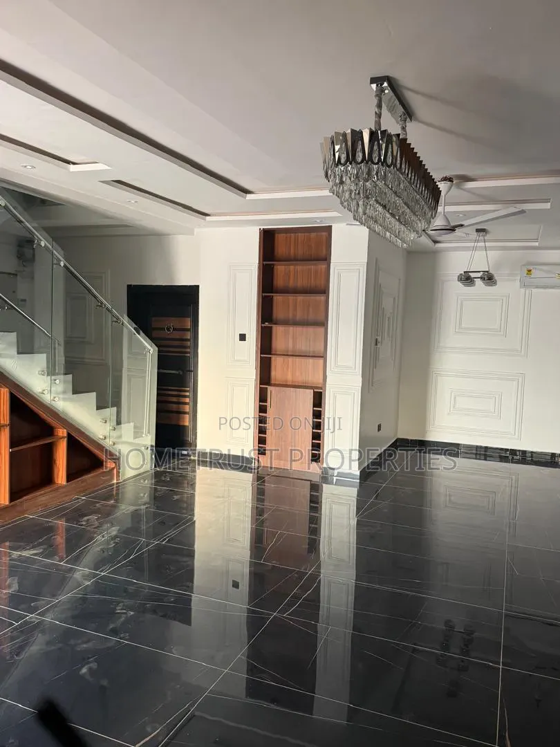 4bdrm Duplex in Ablekuma Nsakina, Pentecost for rent in Pentecost