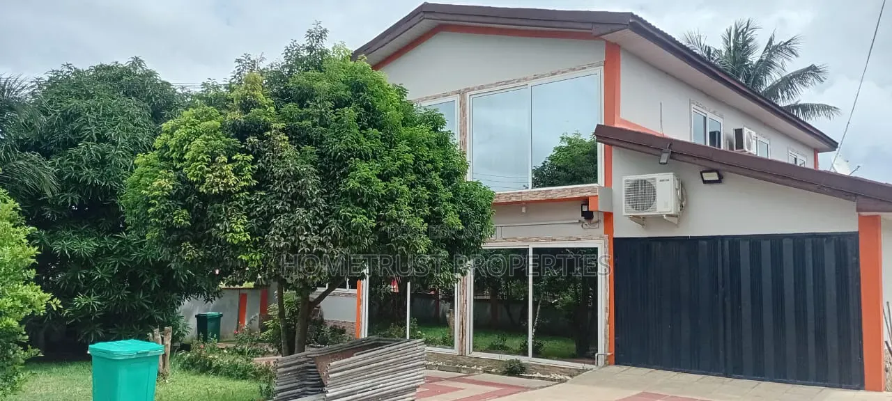 5bdrm Duplex in Ablekuma Ga Odumase, Pentecost for rent in Pentecost