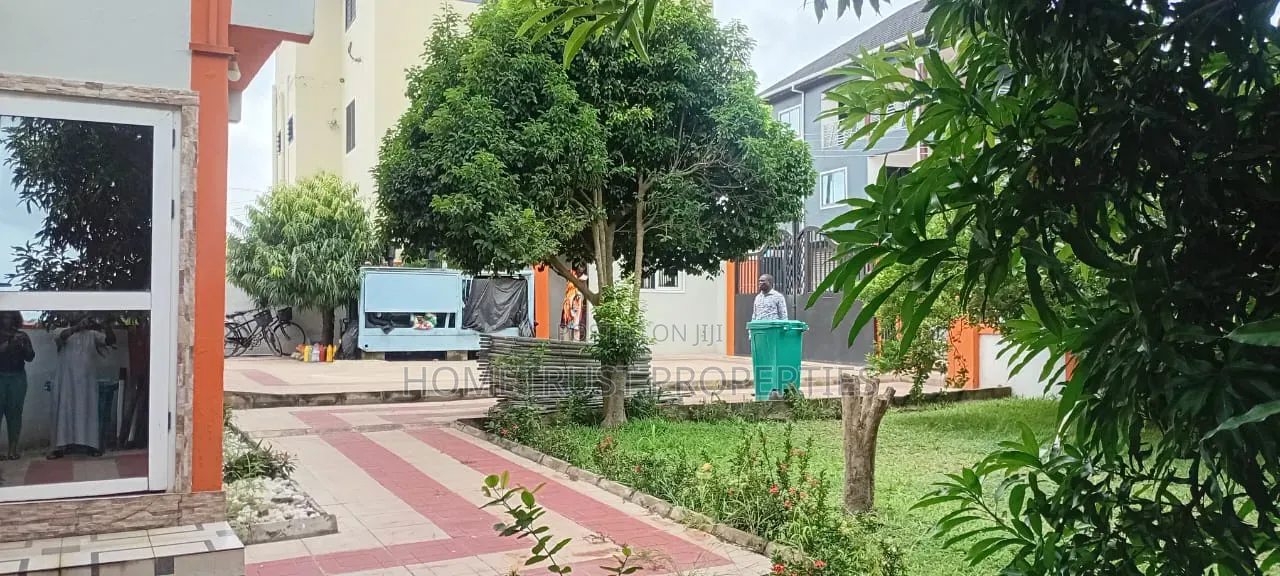 5bdrm Duplex in Ablekuma Ga Odumase, Pentecost for rent in Pentecost