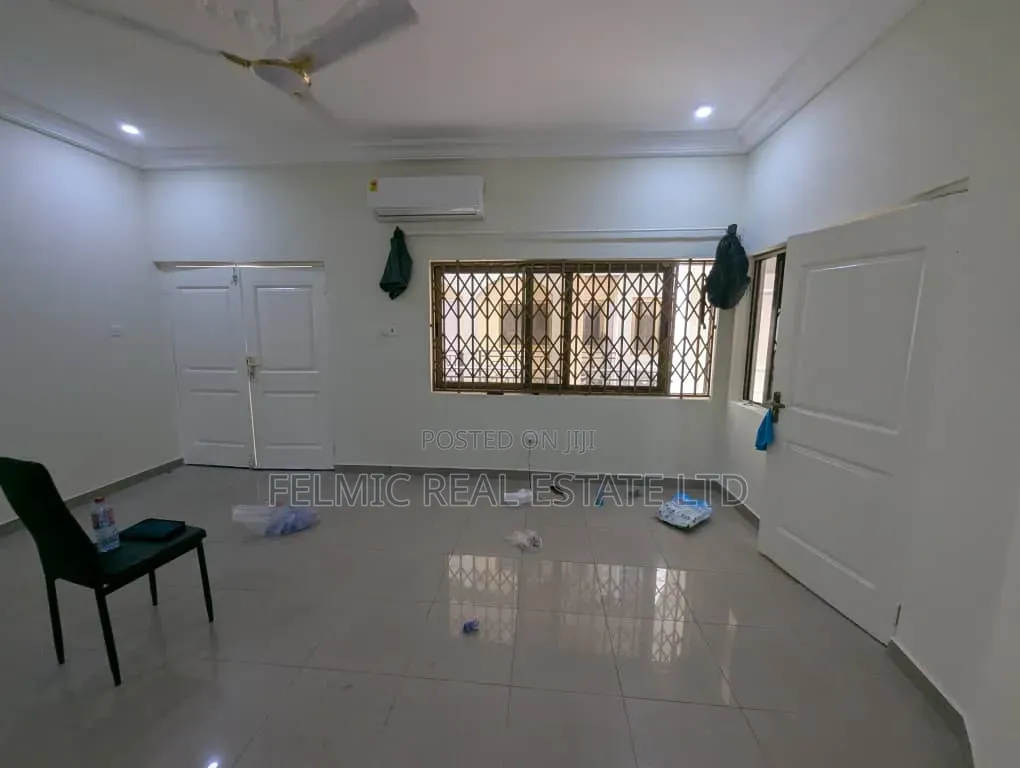2bdrm Apartment in Achimota Cfc for rent in CFC Estates