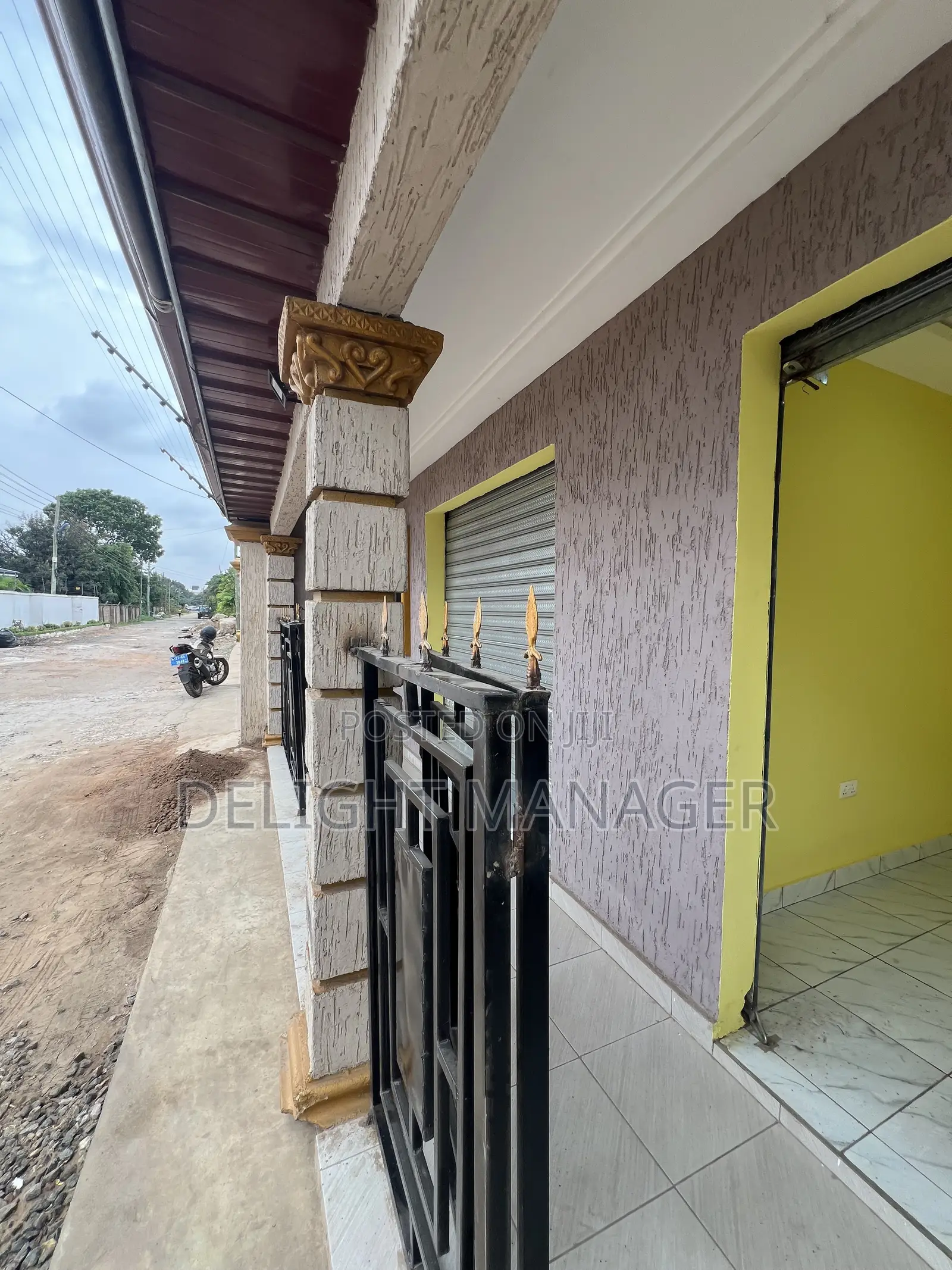 Single Shop for Rent at Dzorwulu in Dzorwulu