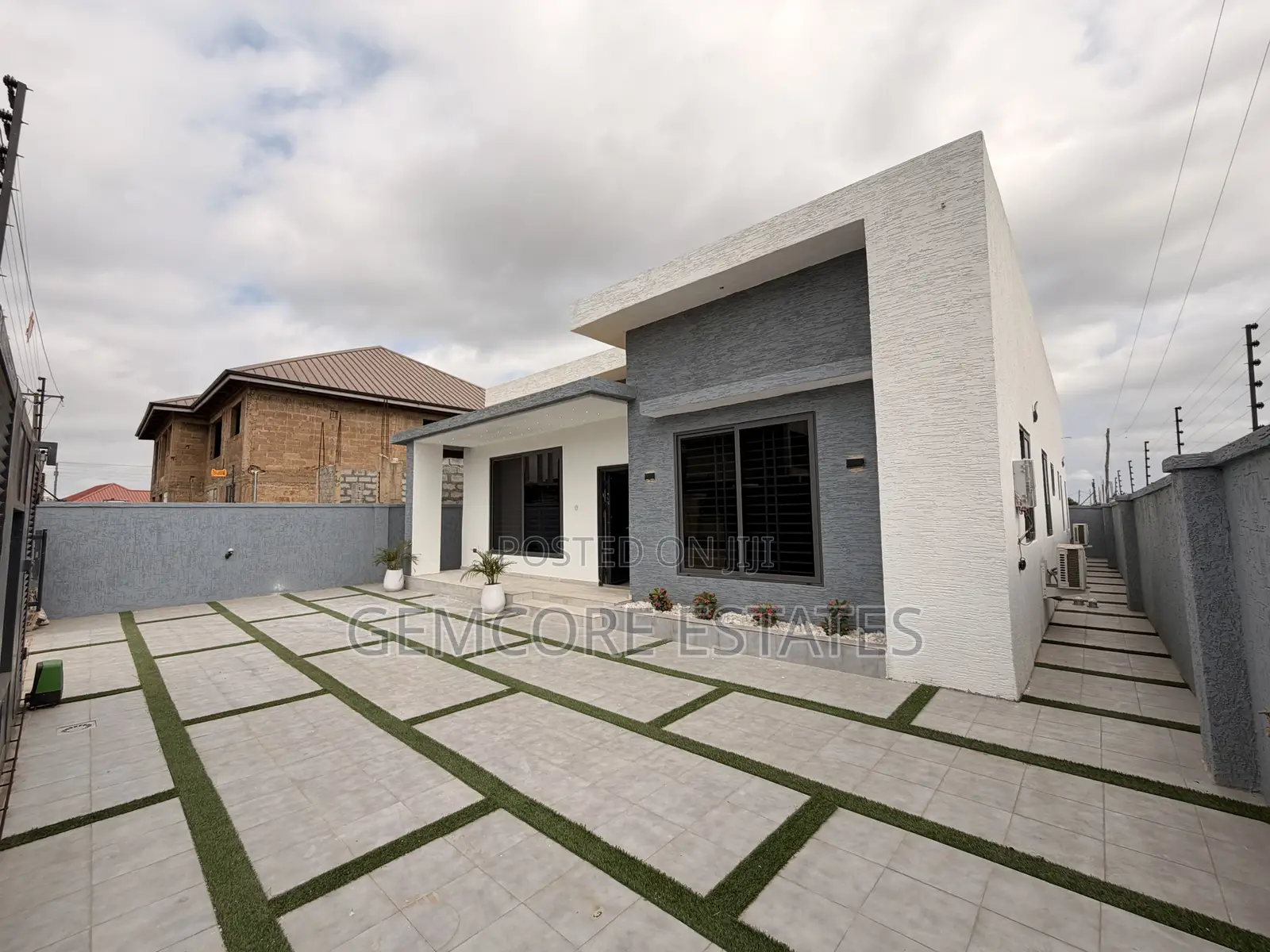 3bdrm House in Adenta, New Legon for sale in New Legon