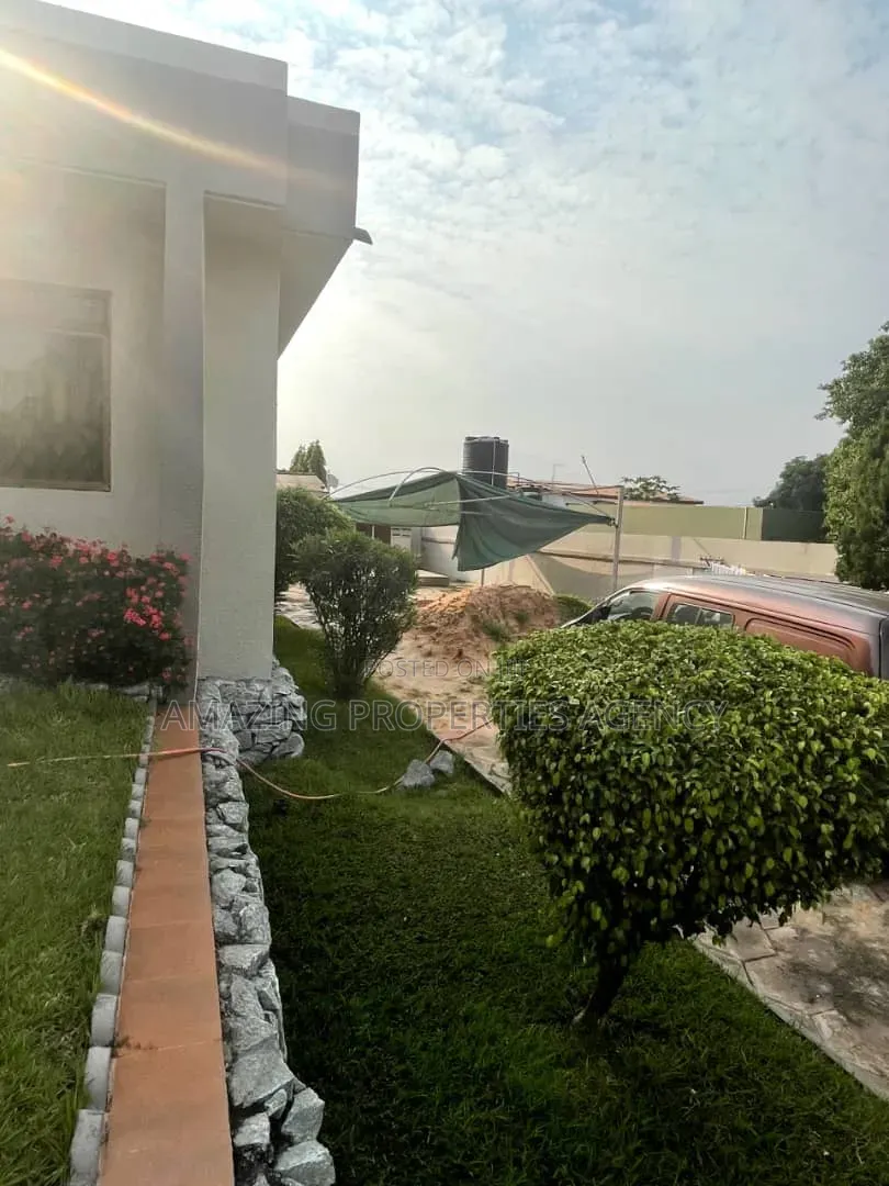 8bdrm House in Dansoman, Afoko Foto for rent in Afoko Foto