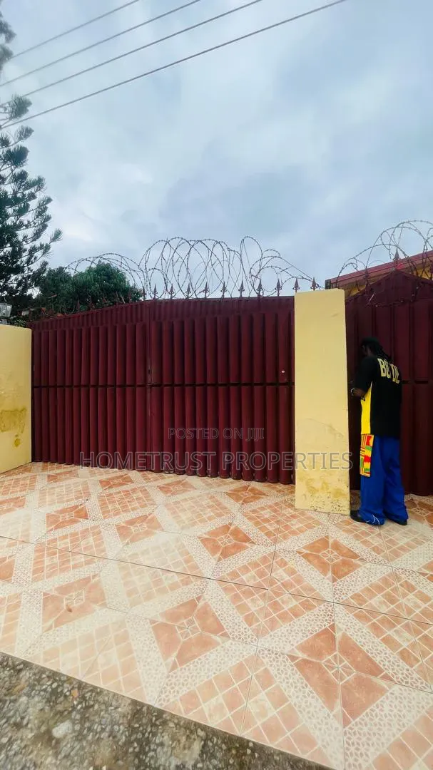 5bdrm House in Ablekuma Ga Odumase, Pentecost for sale in Pentecost