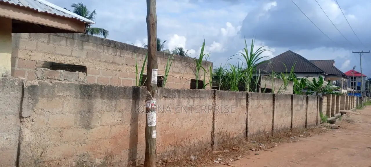 Fenced Property for Sale 100x100 in Atwima Nwabiagya