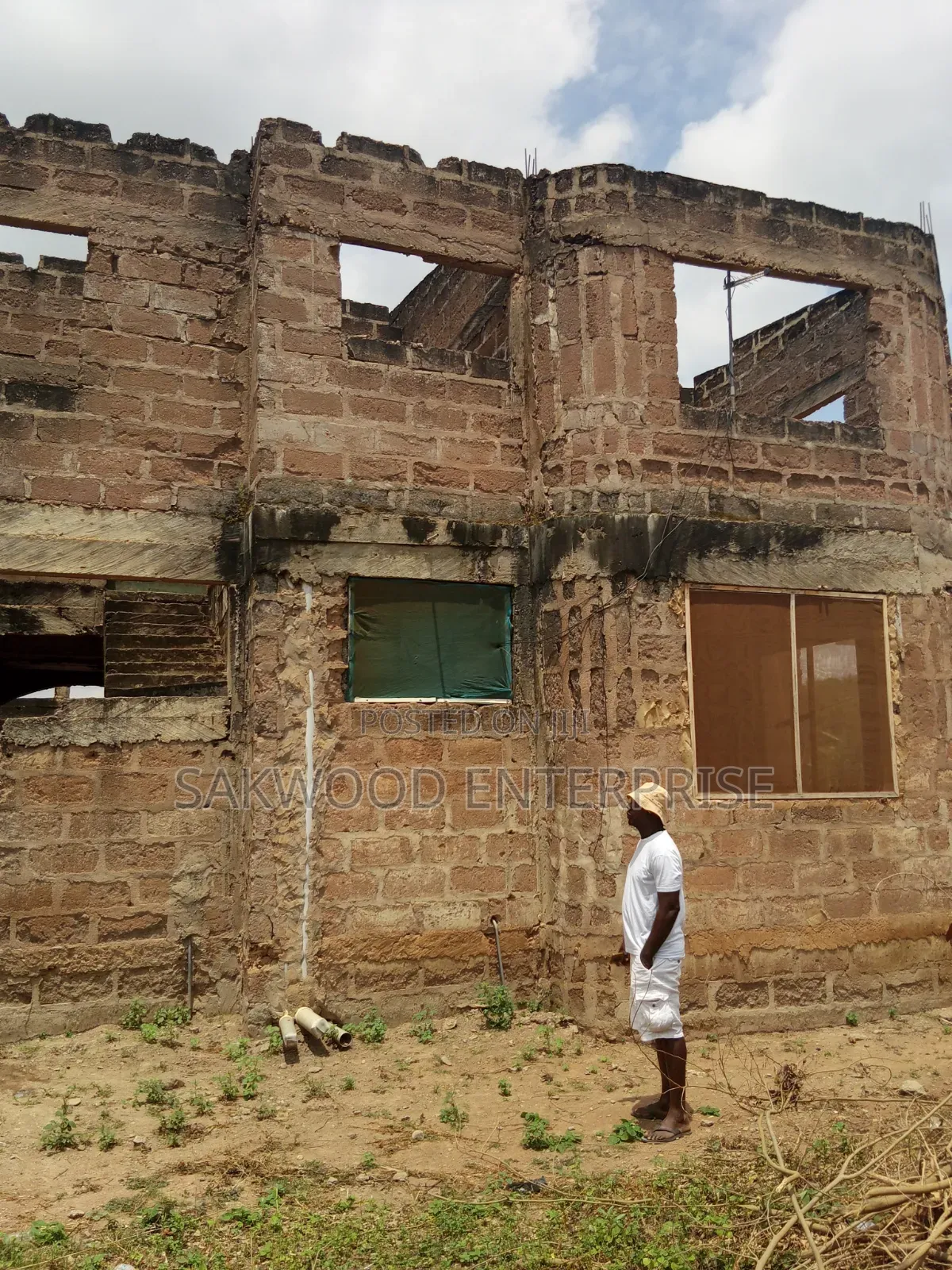 8bdrm House in Sakwood Properties, Adenta for sale in Adenta