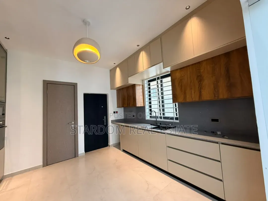 3bdrm Bungalow in East Legon Hills, Boundary Road Area for sale in Boundary Road Area
