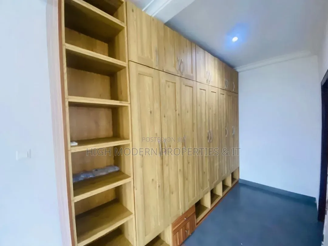 3bdrm House in Achimota Golf City, Mile 7 for rent in Mile 7