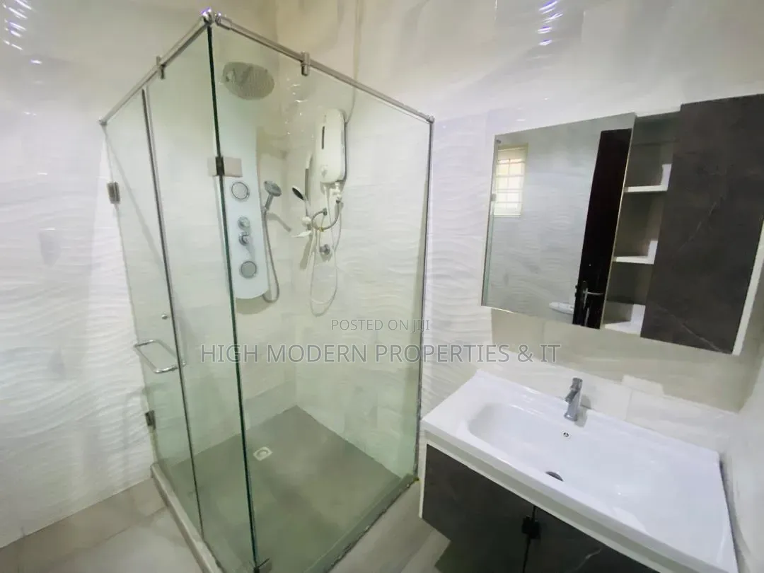 3bdrm House in Achimota Golf City, Mile 7 for rent in Mile 7
