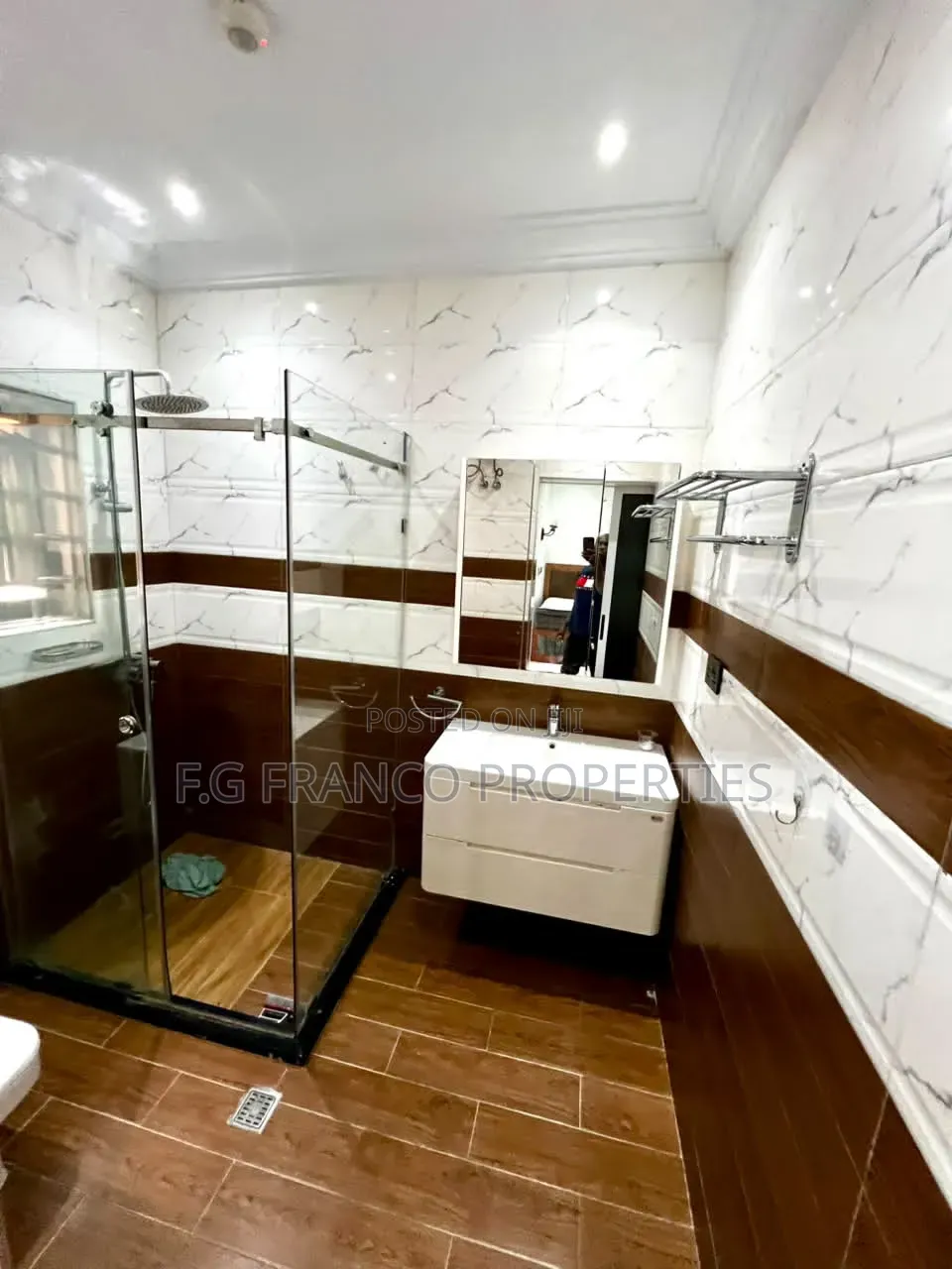 Furnished 4bdrm House in Kg Franco Properties, Manet Junction for rent in Manet Junction