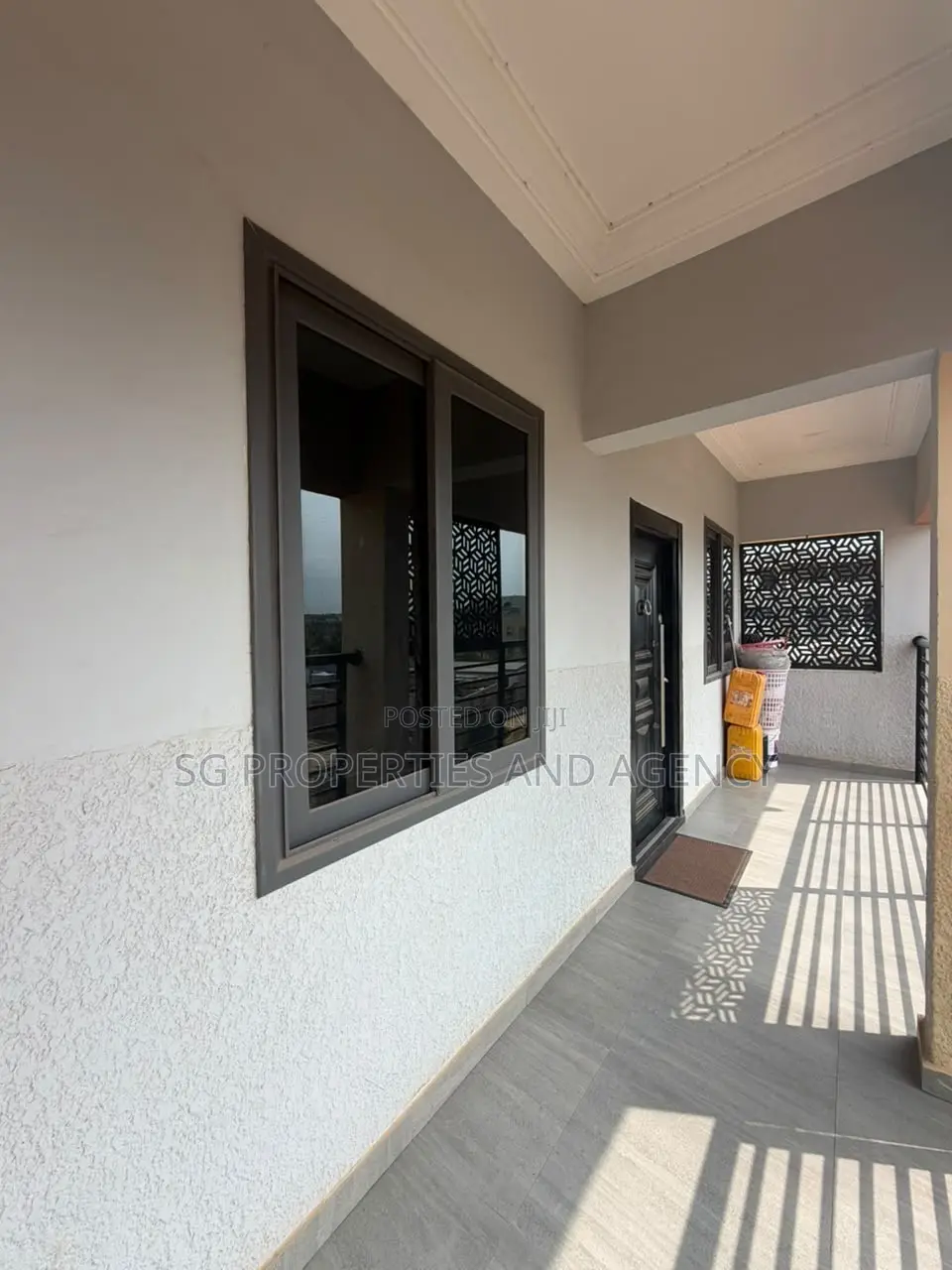 1bdrm Apartment in Lashibi, Sakumono for rent in Sakumono