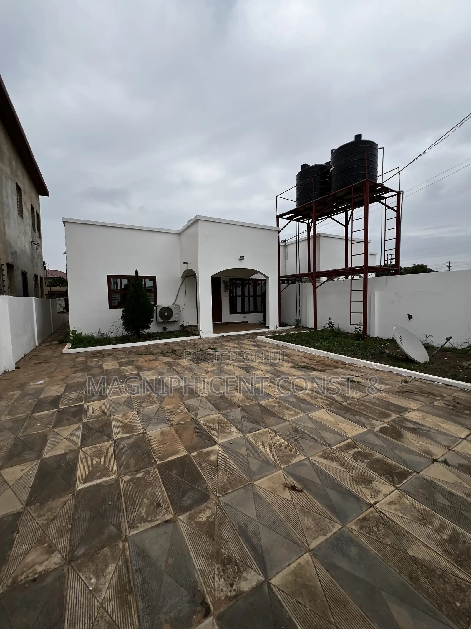 3bdrm House in Lakeside Estate, Ashaley Botwe for sale in Ashaley Botwe