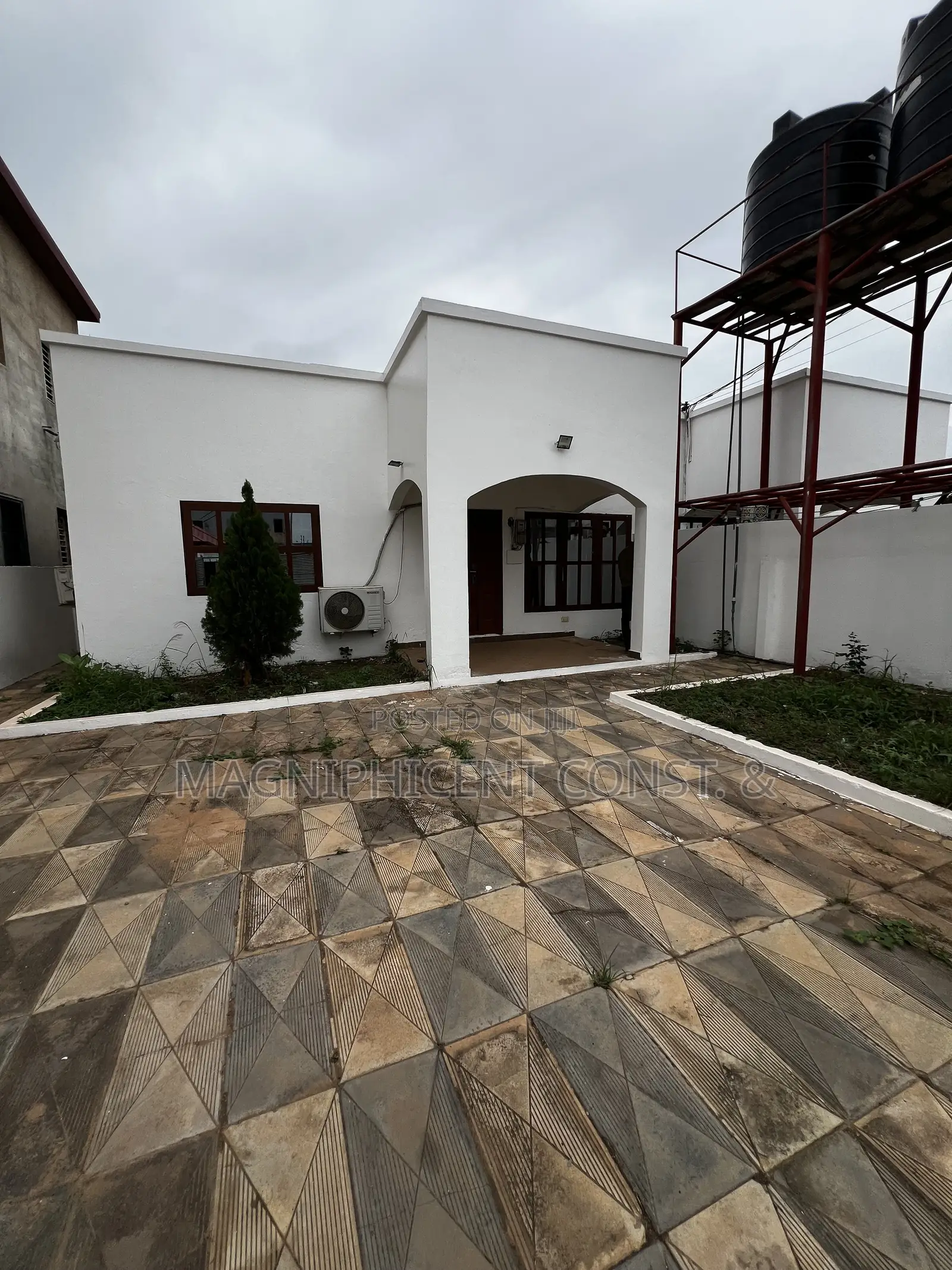 3bdrm House in Lakeside Estate, Ashaley Botwe for sale in Ashaley Botwe