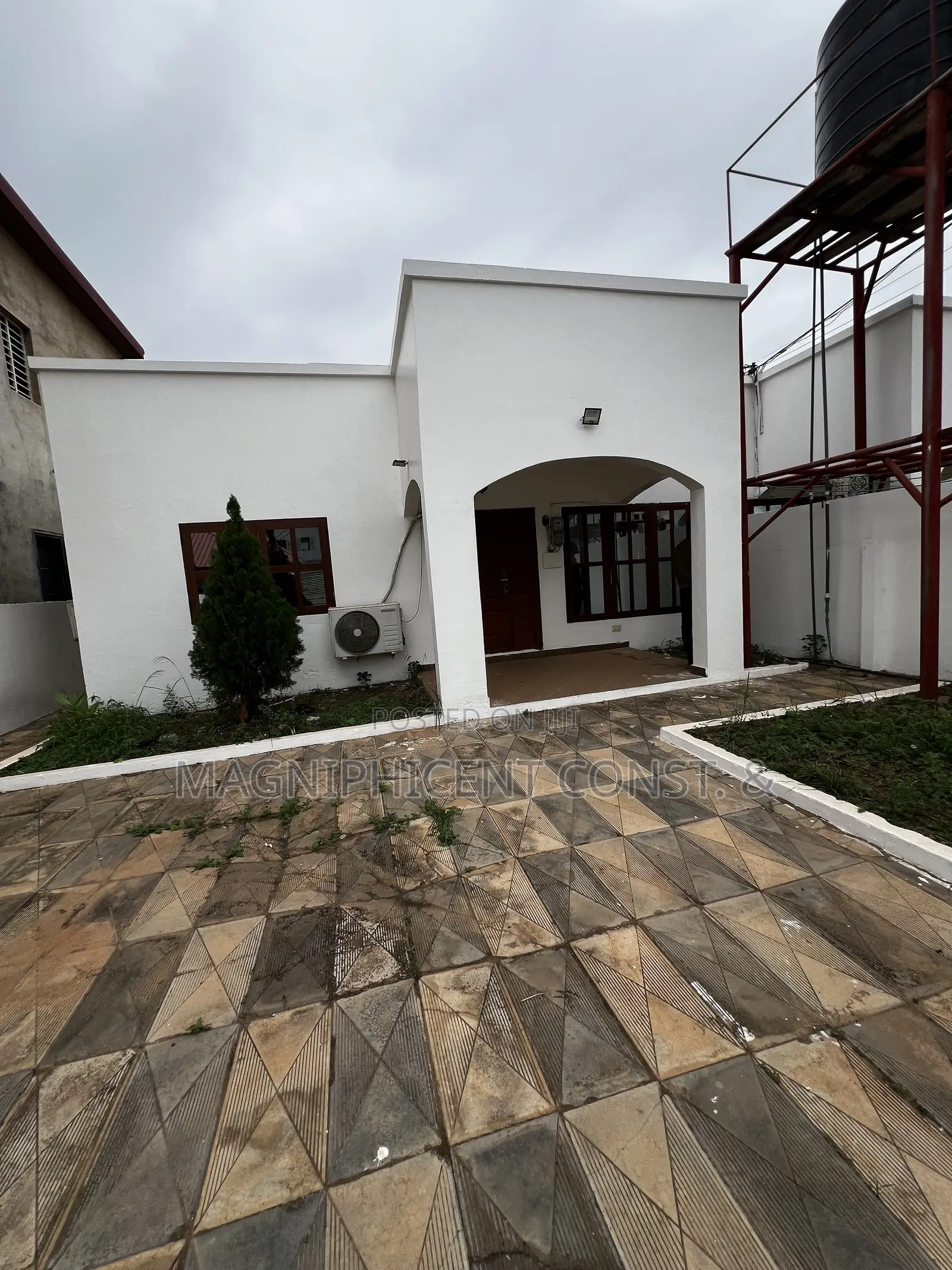 3bdrm House in Lakeside Estate, Ashaley Botwe for sale in Ashaley Botwe