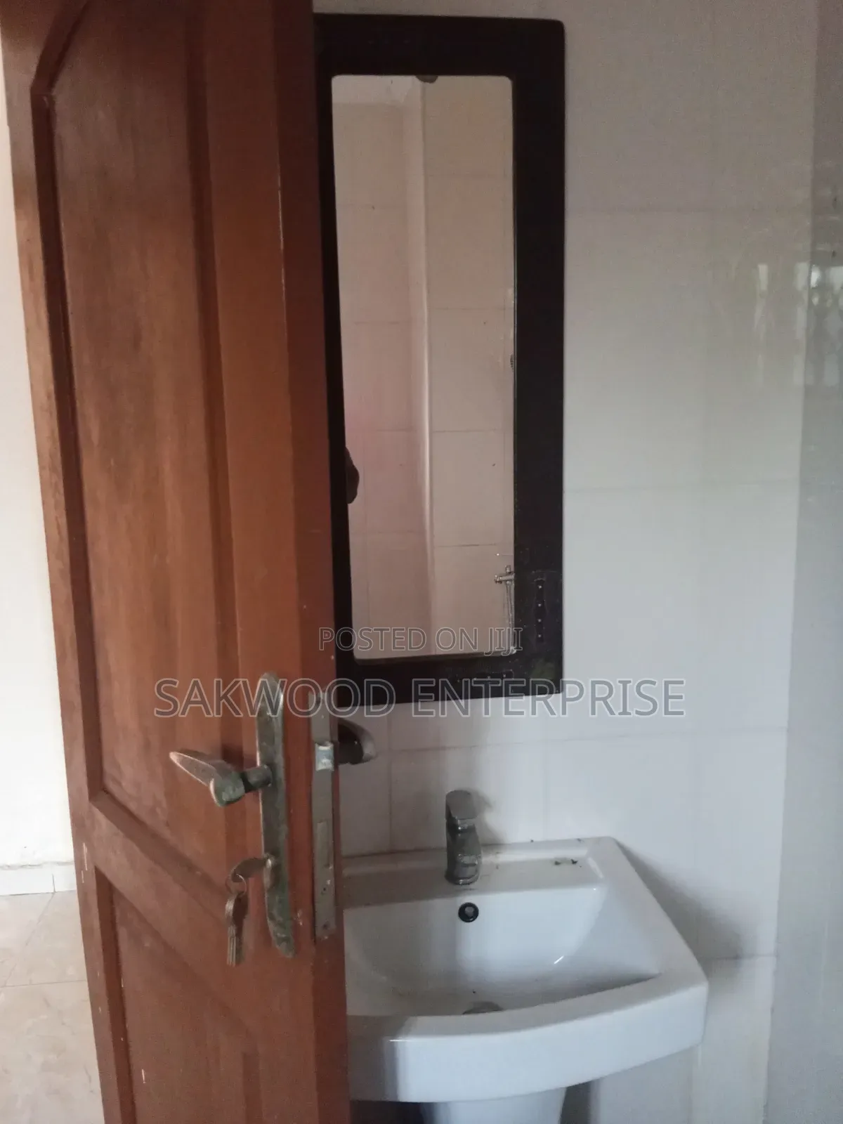 1bdrm Apartment in Sakwood Properties, Market for rent in Market
