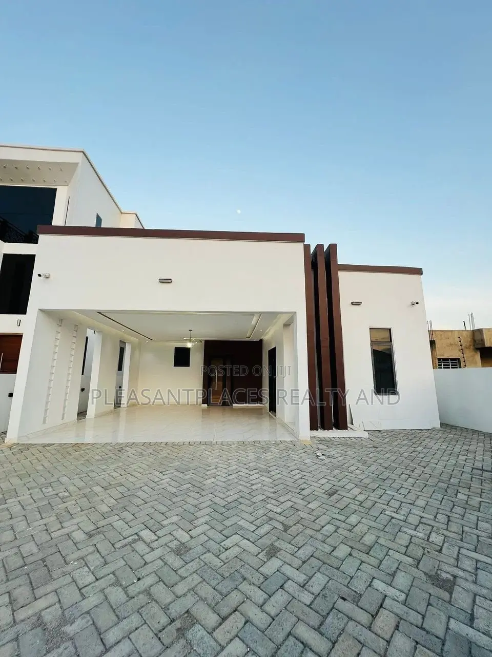 3bdrm House in Pleasantplaces And, Ashaley Botwe for sale in Ashaley Botwe