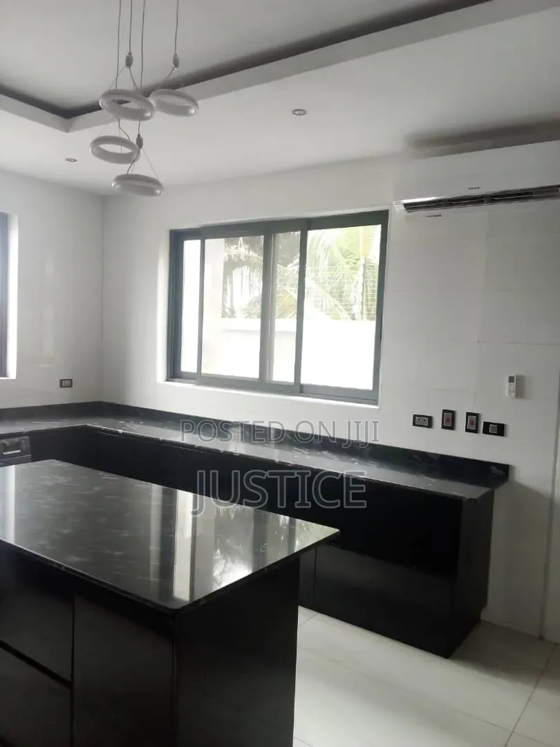 4bdrm Townhouse / Terrace in East Legon, A&C Mall Area for rent in A&C Mall Area
