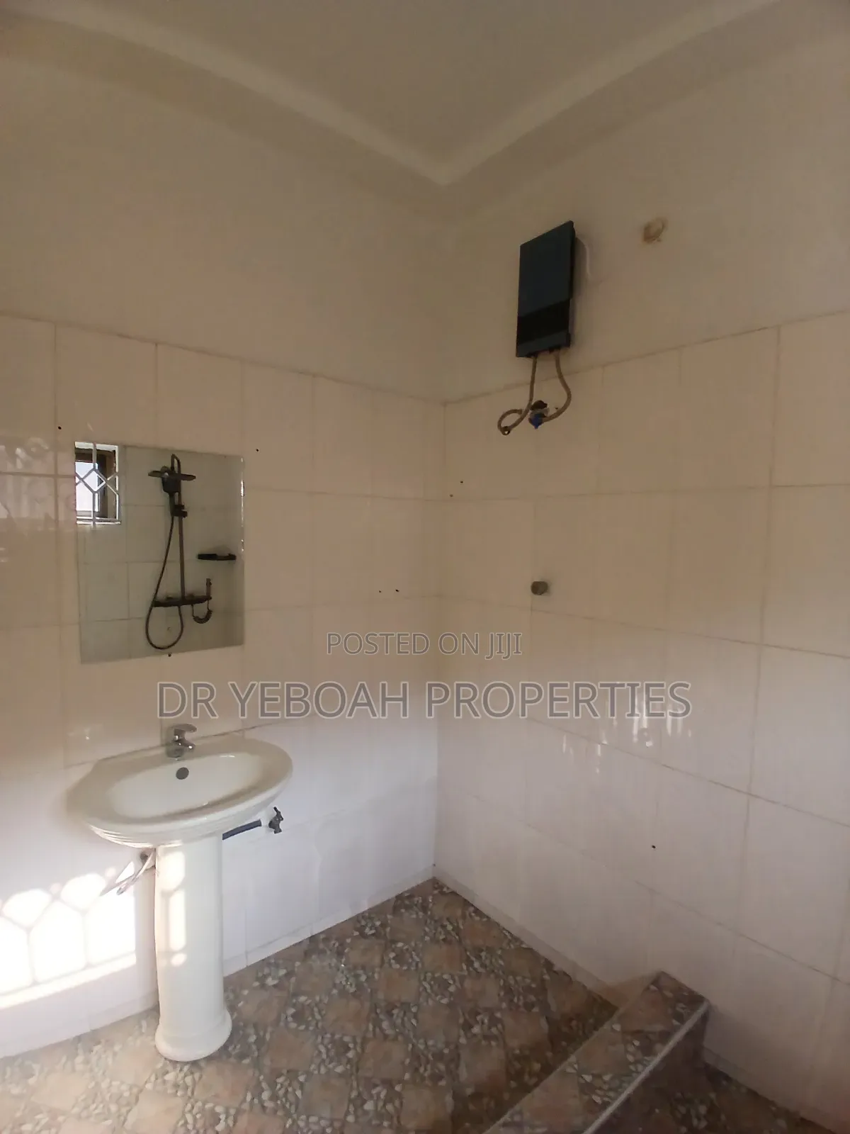 4bdrm House in Spintex Baatsona for rent in Baatsona Total