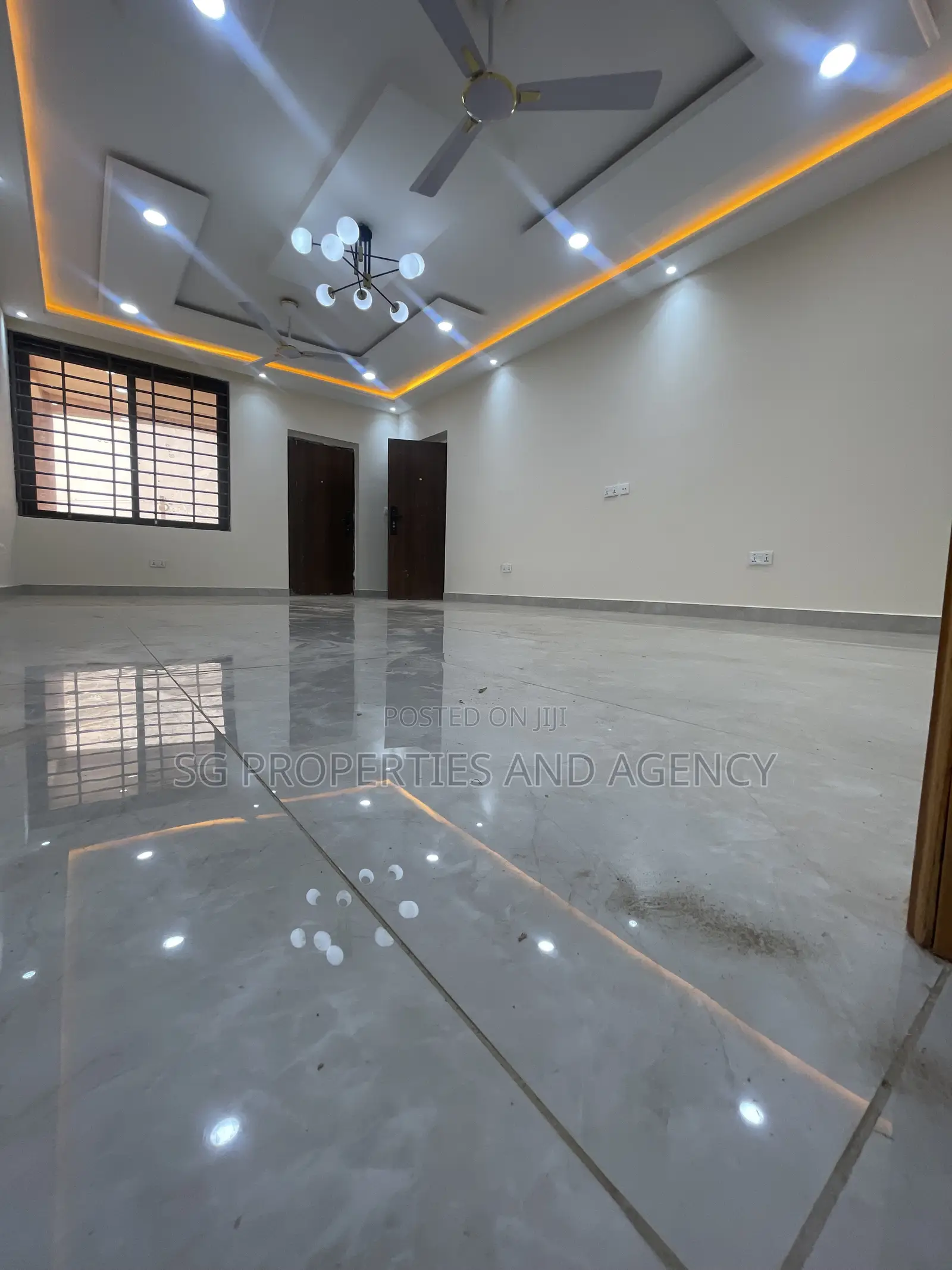 2bdrm Apartment in Lashibi, Sakumono for rent in Sakumono